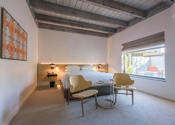 Andaz & 5*