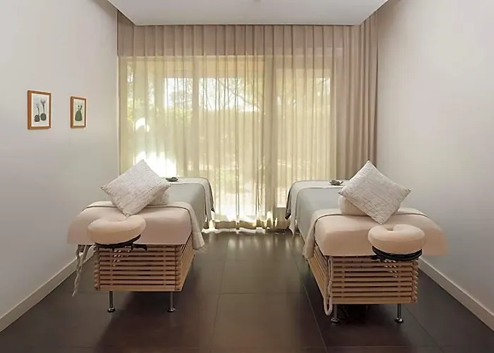 Andaz &